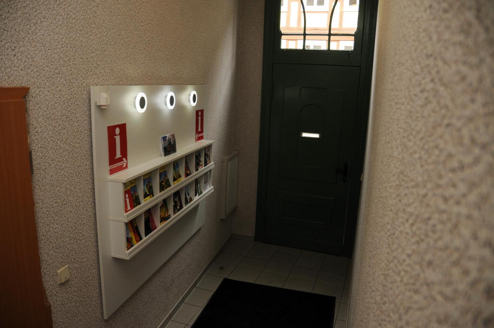 Apartments Am Brunnen 크베들린부르크 외부 사진