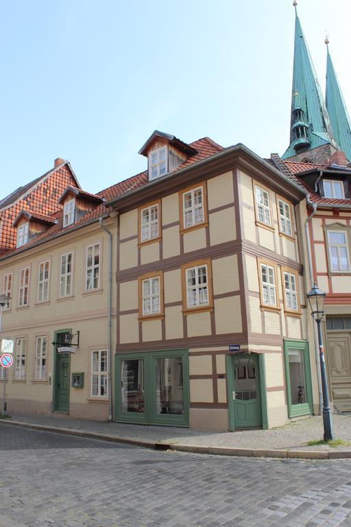 Apartments Am Brunnen 크베들린부르크 외부 사진